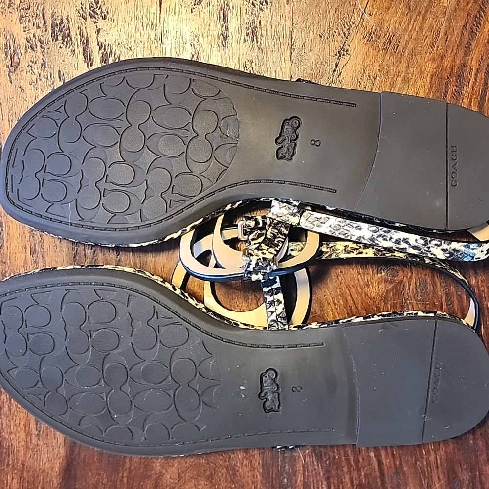 Coach Women's Jeri Leather T-Strap Flat Sandals Size 8 - Picture 7 of 7